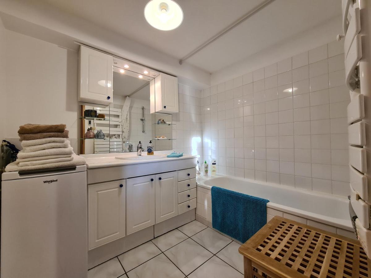 Large Private Garden, Quiet 2-Bedroom Apartment, Air Conditioning, Wifi, Parking Cassis Exterior photo