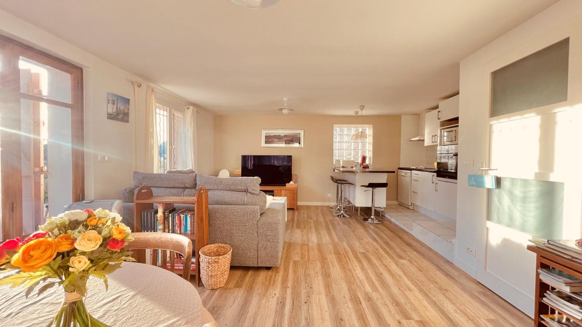 Large Private Garden, Quiet 2-Bedroom Apartment, Air Conditioning, Wifi, Parking Cassis Exterior photo